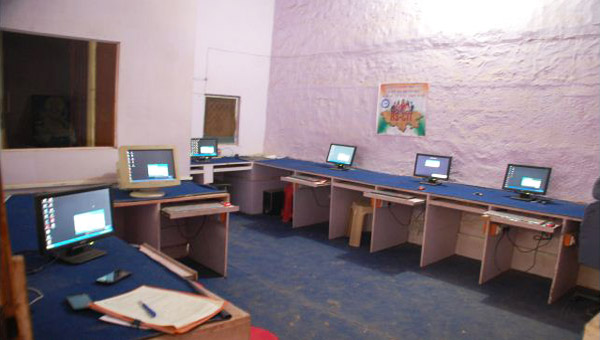 COMPUTER LAB